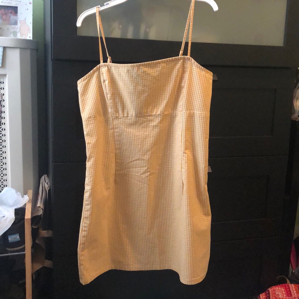Garage dress size M